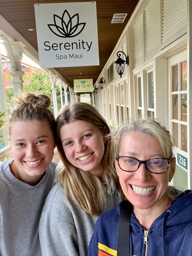 Deb with her two daughters in Maui.